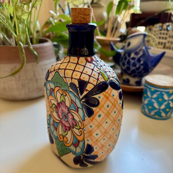 Handmade Oval Multi-Color Talavera Style Ceramic Tequila Decanter - Picture 3 of 3